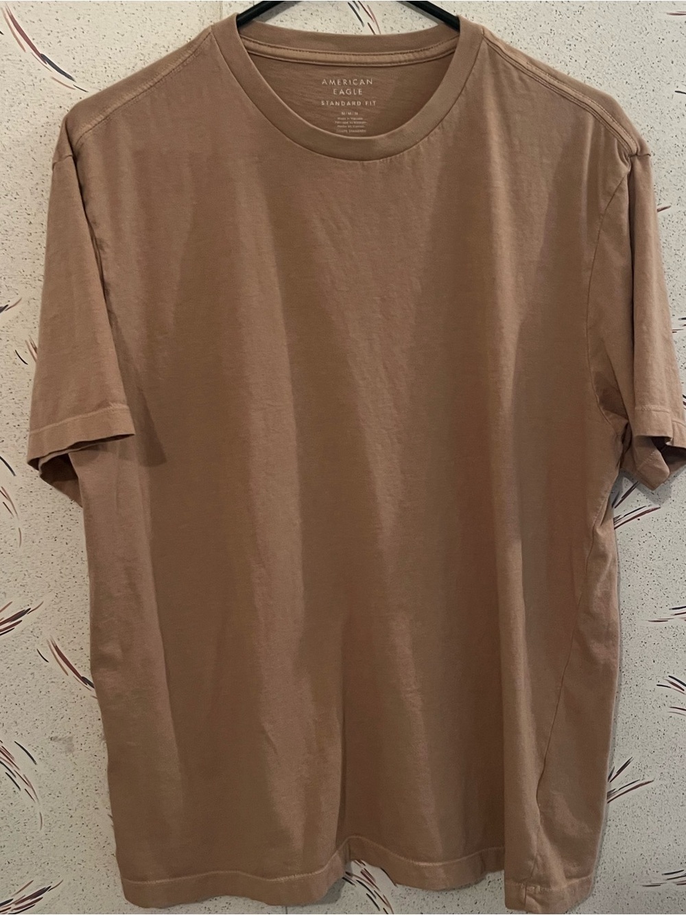 American Eagle Standard Fit Men’s T-Shirt Medium Brown Tan Neutral Basic Tee